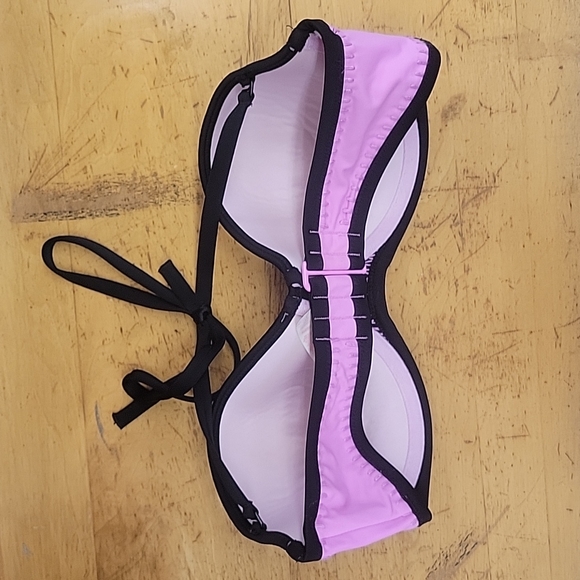 Victoria's Secret bikini top - Picture 2 of 3